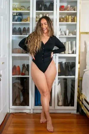 eleanor563 (18) female from US - sexting partner