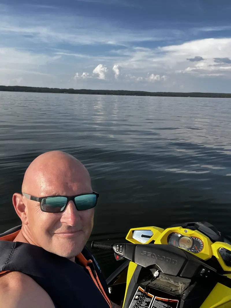 epike0579 (18) male from CA - sexting partner