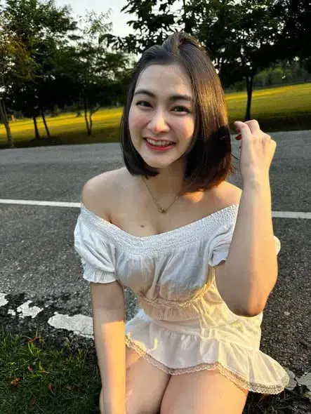 fafowig174 (18) female from GB - sexting partner