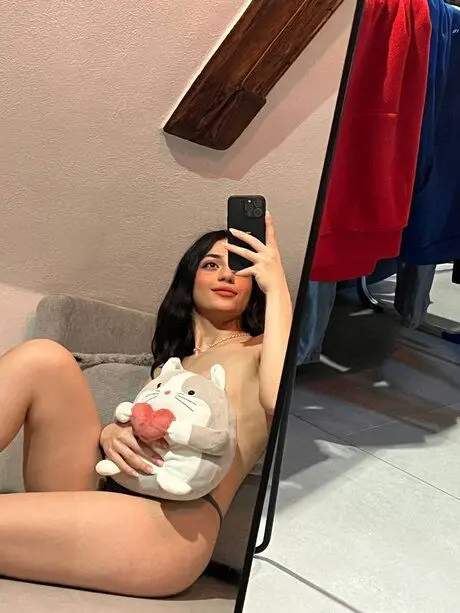 fahah21739 (18) female from CM - sexting partner