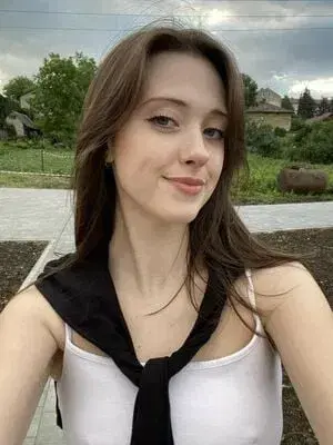 fahalej466 (23) female from CA - sexting partner