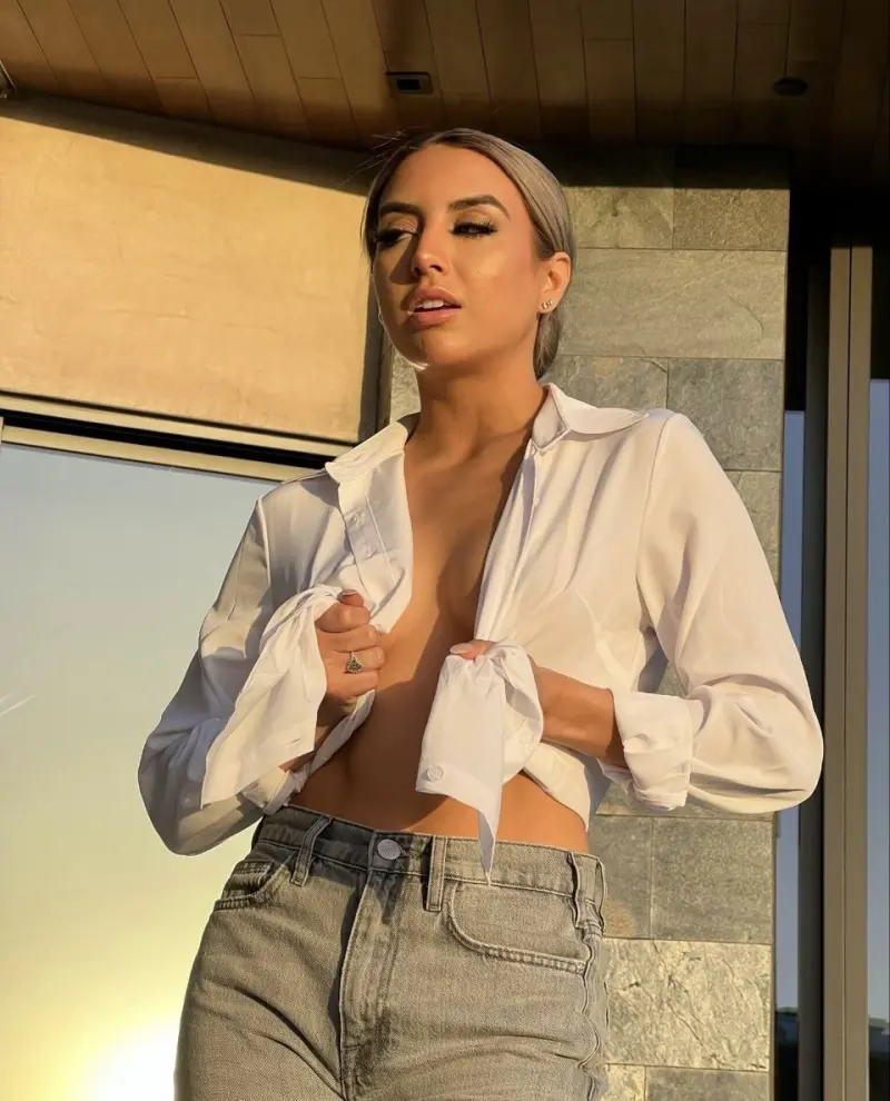 faliya7343 (28) female from CA - sexting partner