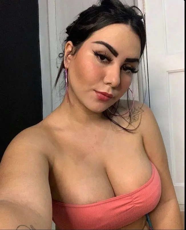 fecar28612 (24) female from DE - sexting partner