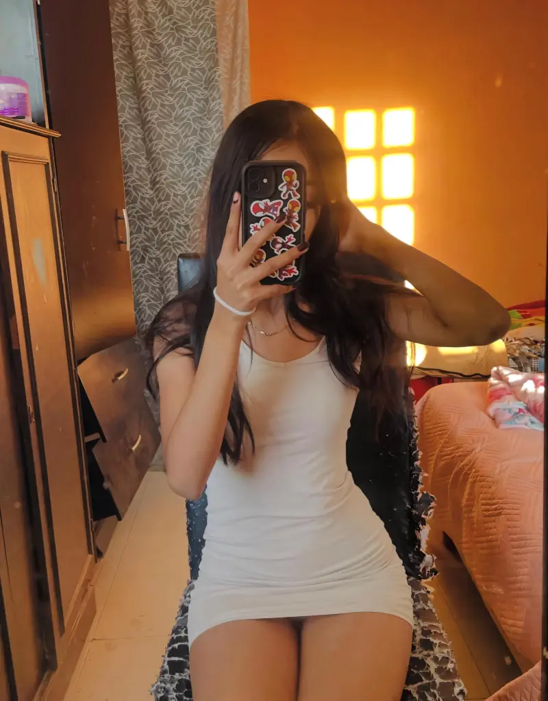 fedebif500 (21) female from GB - sexting partner