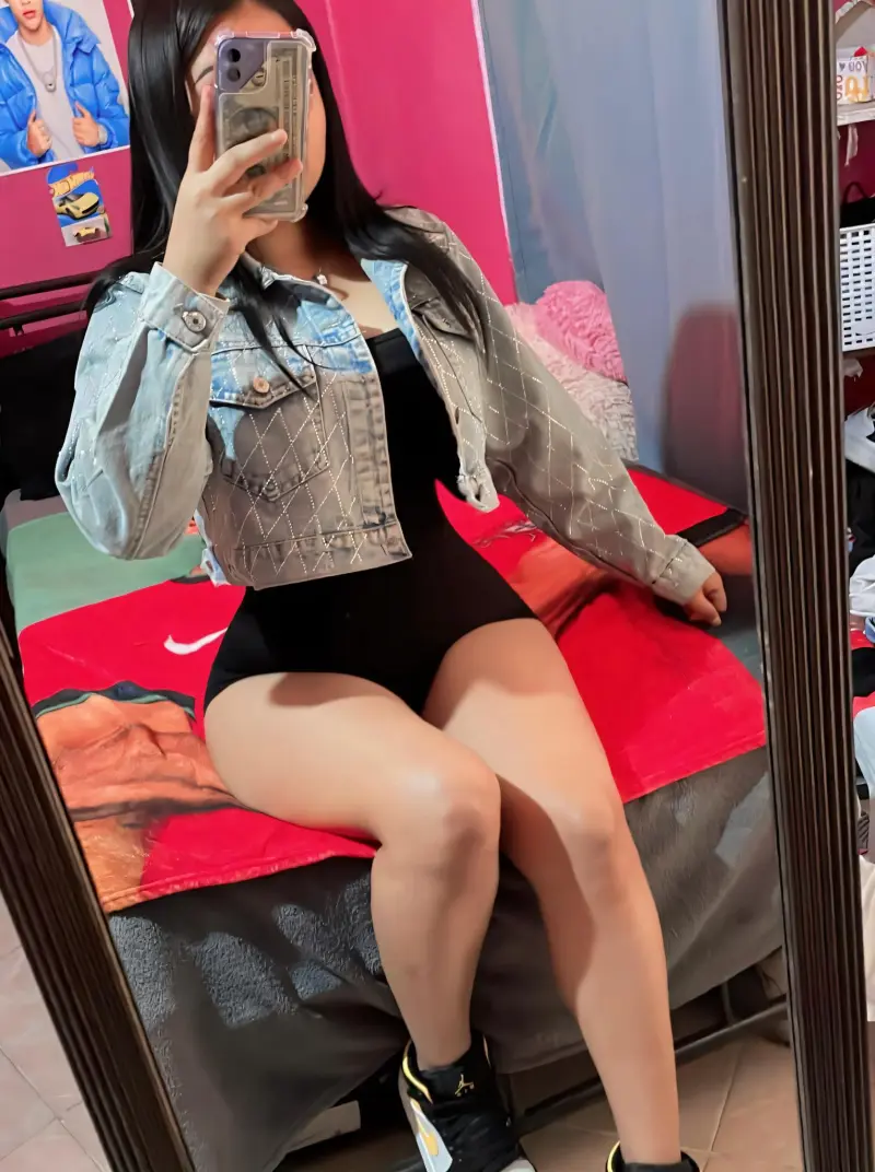 fegexi4878 (18) female from GB - sexting partner