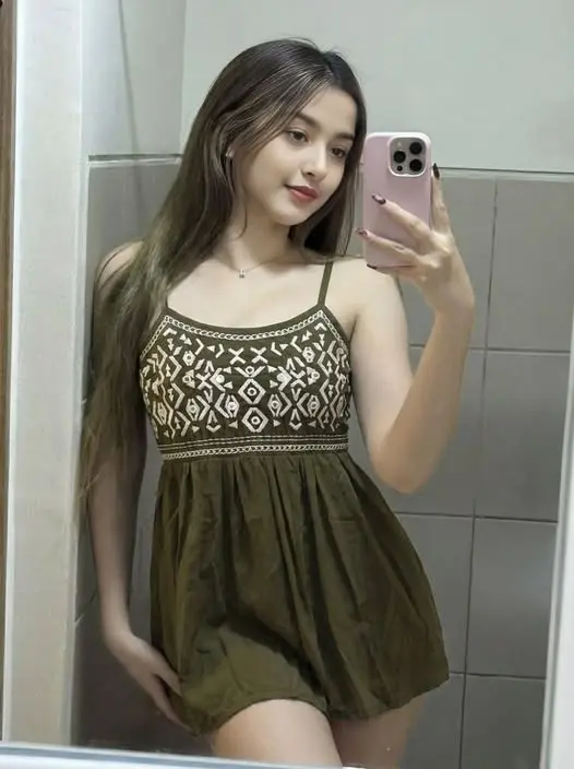 fehewo2766 (18) female from GB - sexting partner