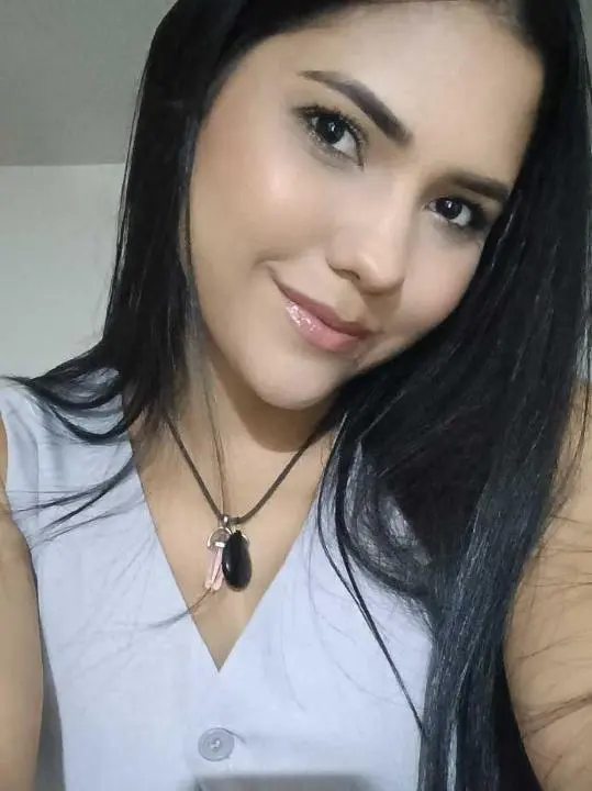 fejada1329 (18) female from GB - sexting partner