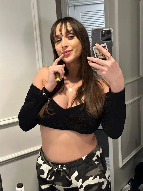 fesoti2643 (23) female from DK - sexting partner