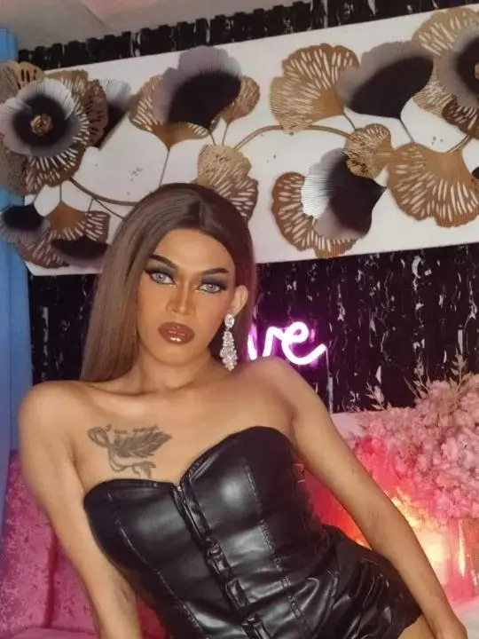 fibasuly (18) female from DK - sexting partner