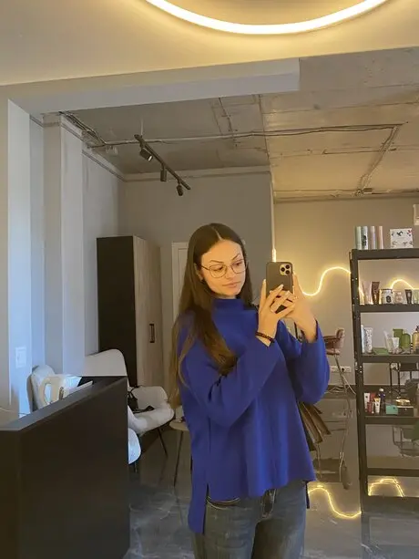 figilenu (18) female from CA - sexting partner