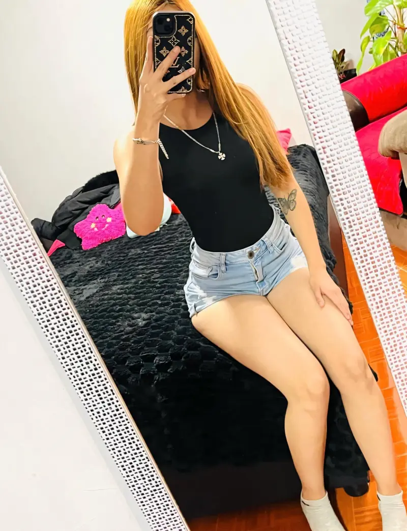 fijeli7961 (22) female from GB - sexting partner