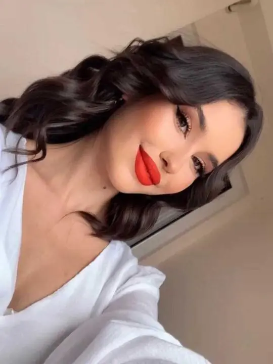 foveniqu (18) female from US - sexting partner