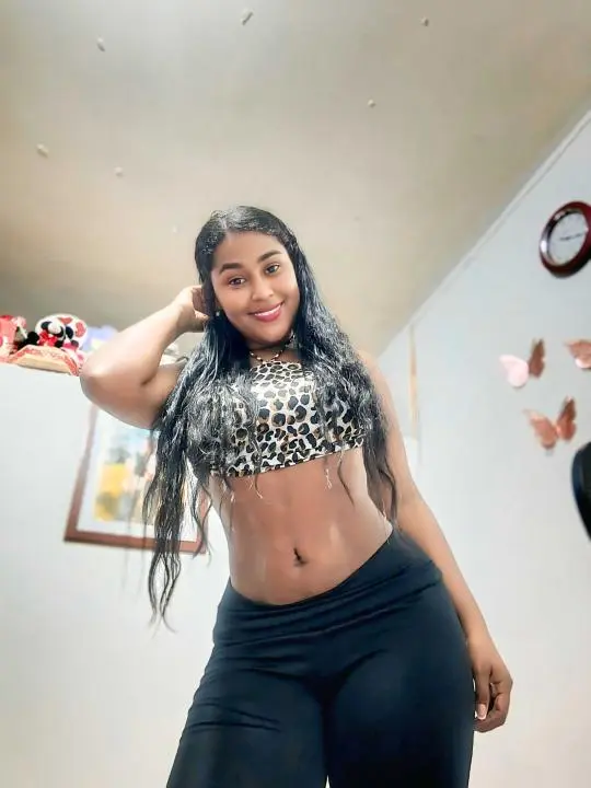 furiliwa (18) female from US - sexting partner