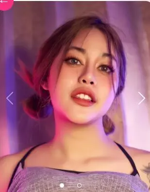 fynujyge (18) female from GB - sexting partner