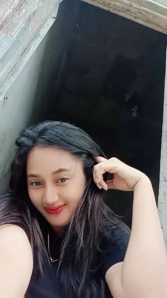 gacokik559 (18) female from GB - sexting partner