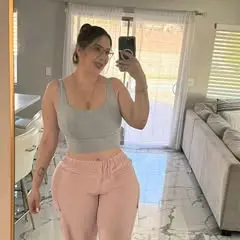 gafoc67148 (18) female from CA - similar profile