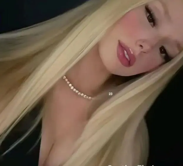 ganene6445 (18) female from DE - sexting partner