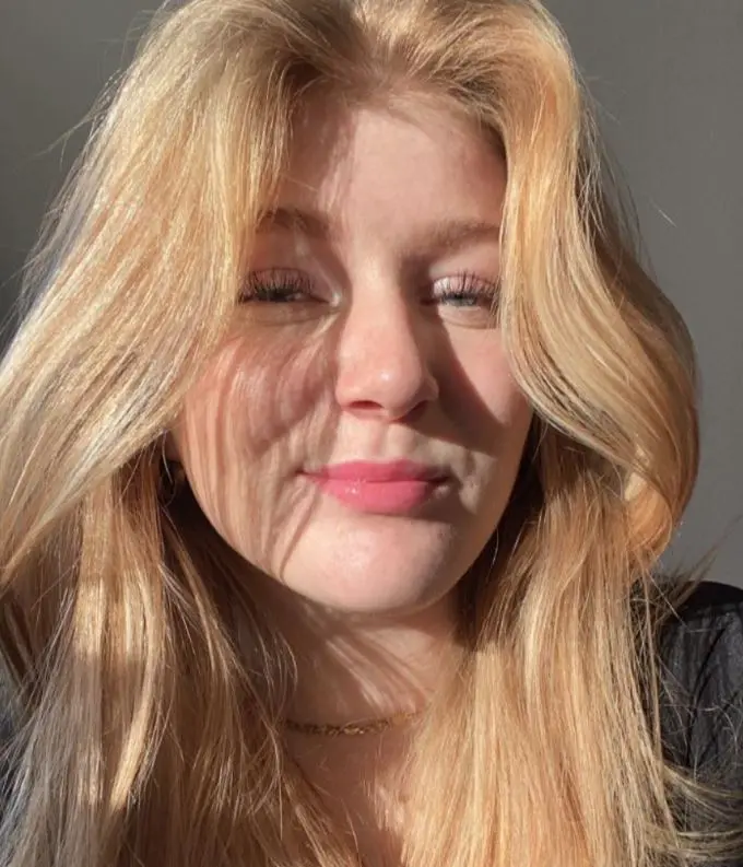 gecayer622 (18) female from US - sexting partner