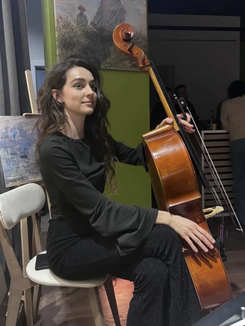 gijulixyty (22) female from US - sexting partner