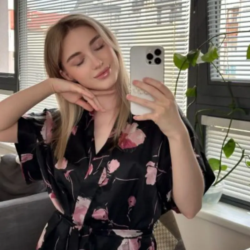 giraffe87006 (18) female from GB - sexting partner