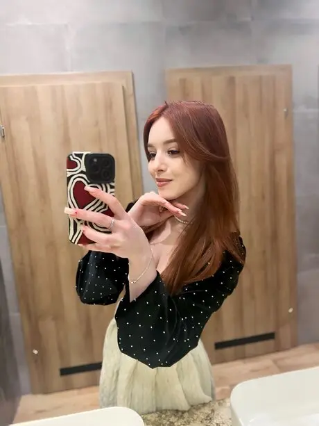 givoroc479 (18) female from US - sexting partner