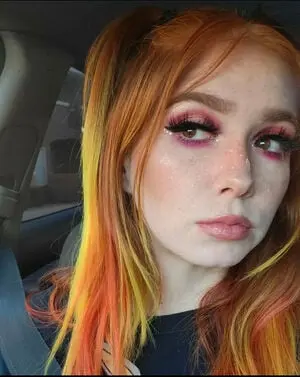 gofyhebe (18) female from US - sexting partner