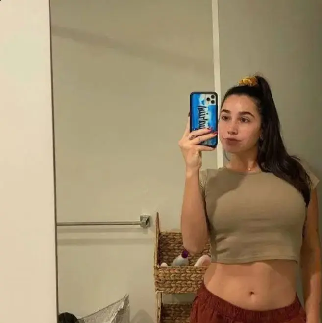 gomaqoc (18) female from GB - sexting partner