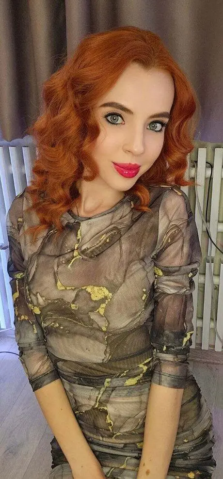 gosixi5670 (18) female from UZ - sexting partner