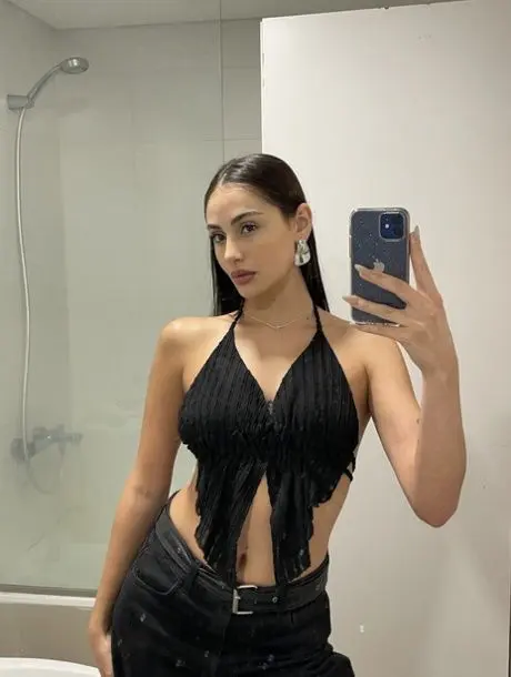 gototi8306 (18) female from GB - sexting partner