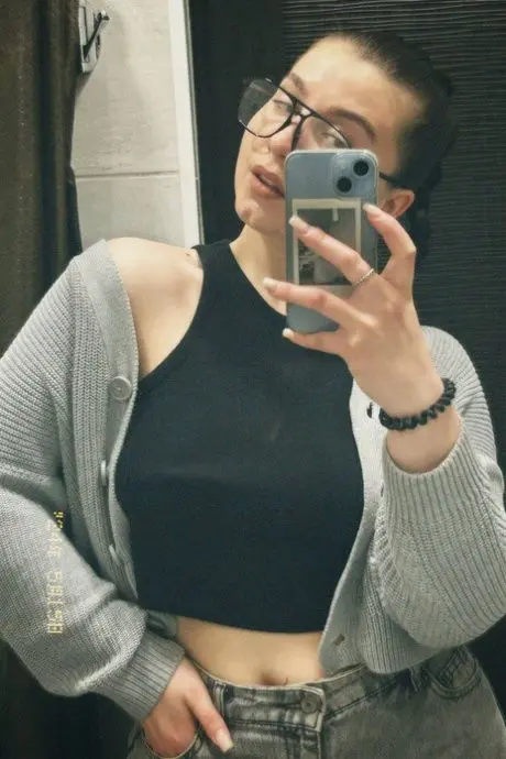 goweb80681 (18) female from DK - sexting partner