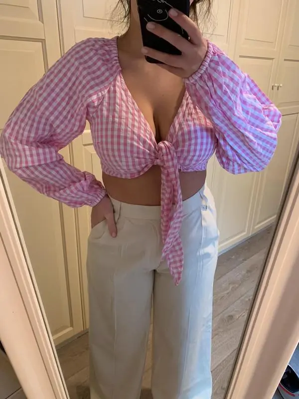 gybyge (23) female from US - sexting partner