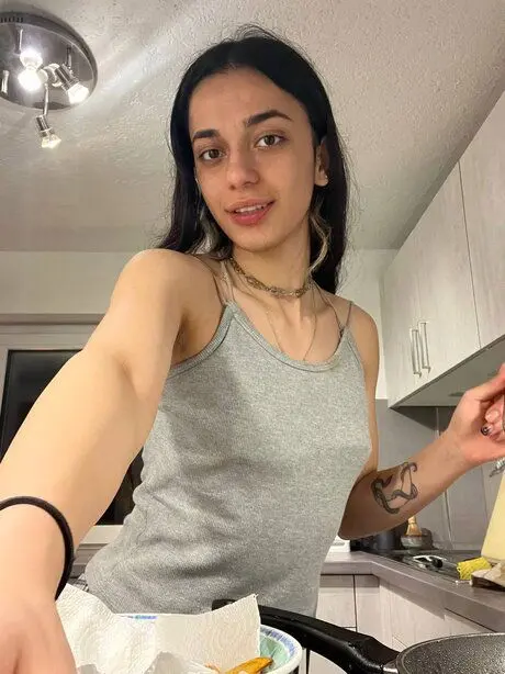 havabe6422 (18) female from AU - sexting partner