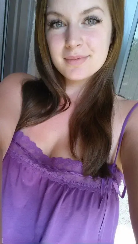 hawilab576 (18) female from GB - sexting partner