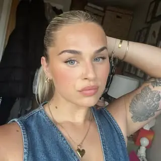 healingfieldh993 (29) female from US - sexting partner