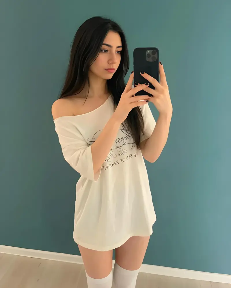 heyeho2706 (18) female from US - sexting partner