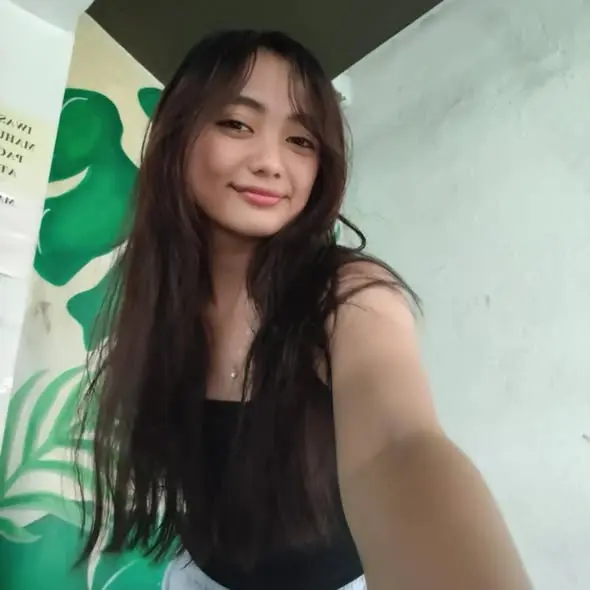 higej11681 (18) female from AE - sexting partner