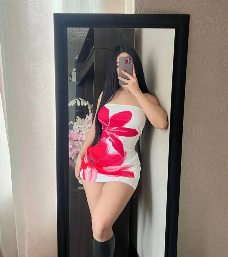 higip82273 (18) female from GB - sexting partner