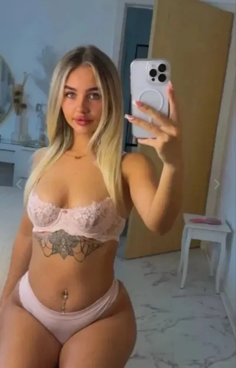 hiodfgae (18) female from SE - similar profile