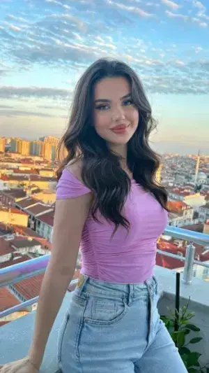 hixoje3661 (18) female from US - sexting partner