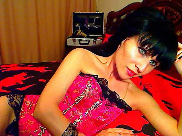 hodupesi (18) female from US - sexting partner