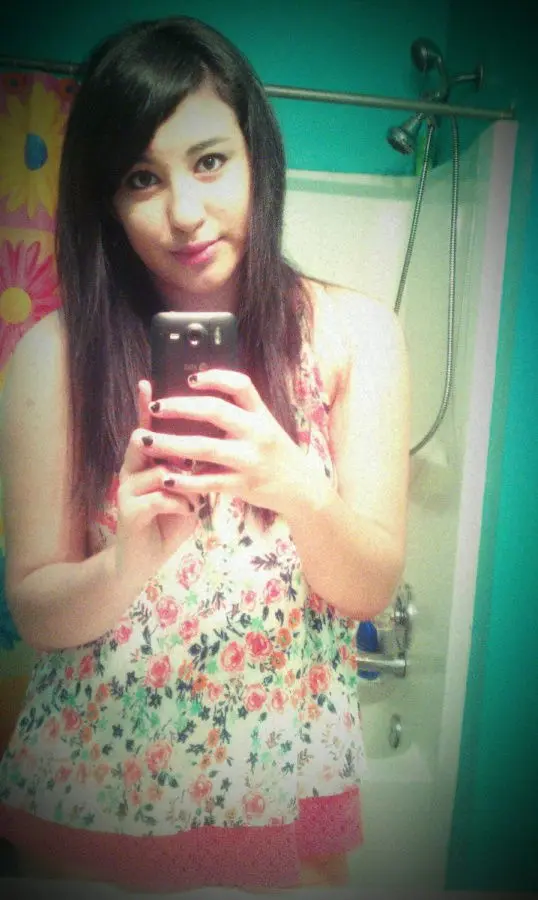 hohikylo (18) female from US - sexting partner