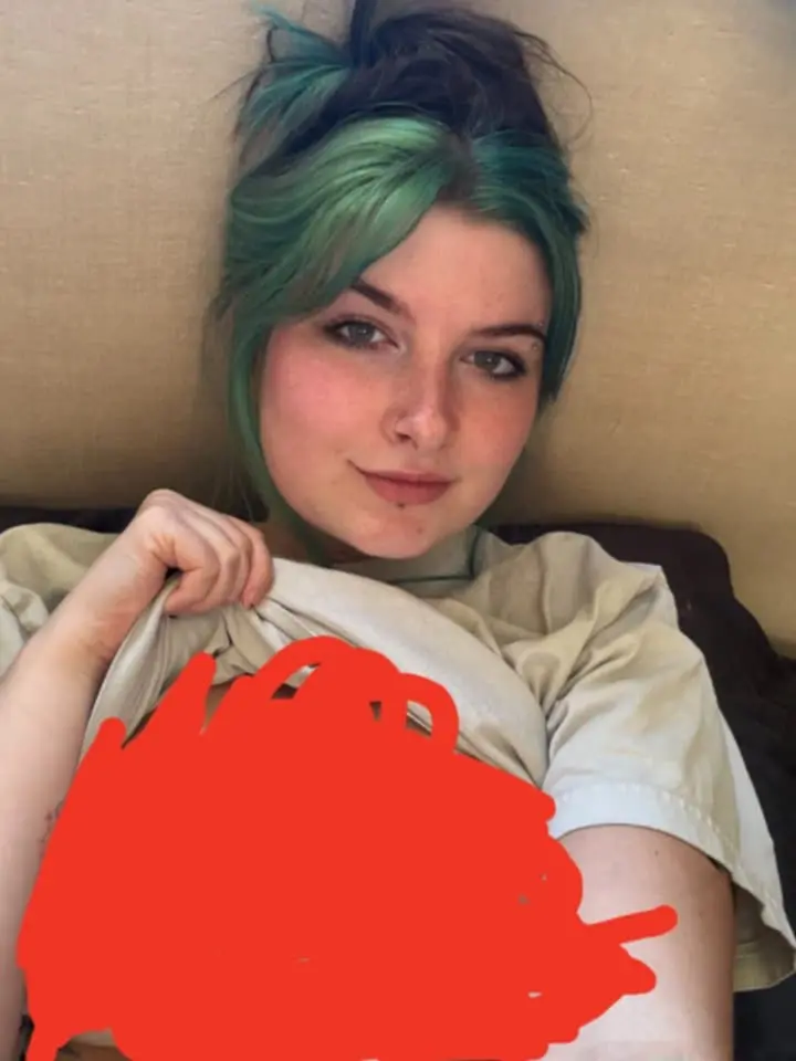 hornygirlx766 from US