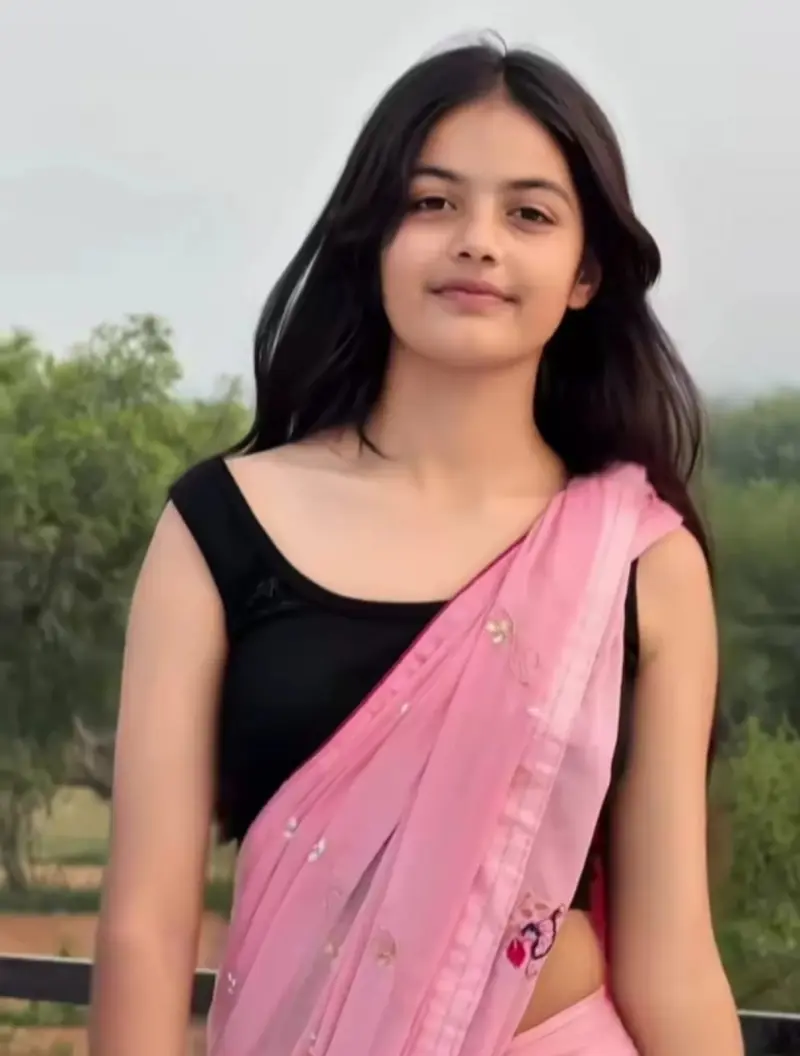 hotolo7217 (18) female from BE - sexting partner