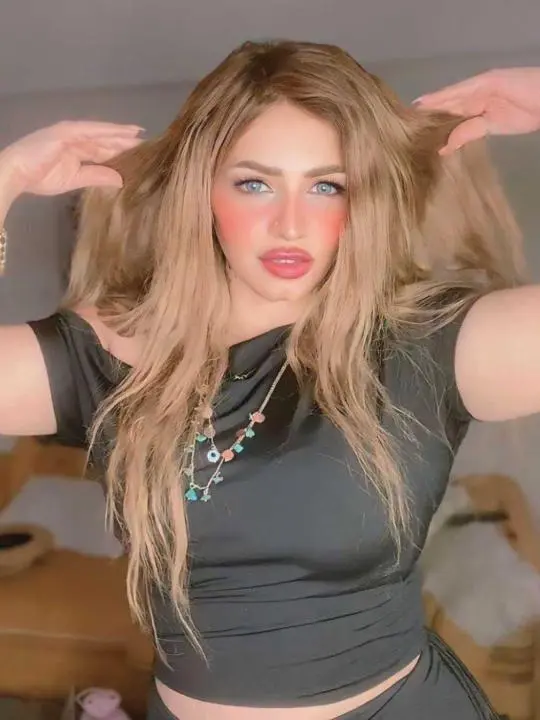 huxucidi (18) female from AU - sexting partner