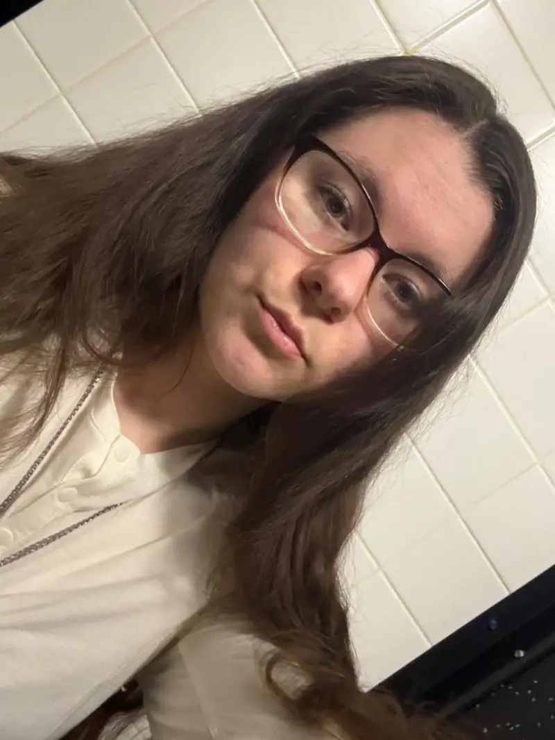 ibrahimyaya537 (18) female from DE - sexting partner