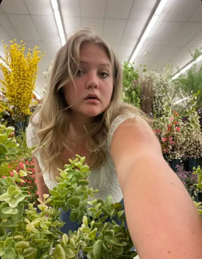 iftmhduj (18) female from AU - sexting partner