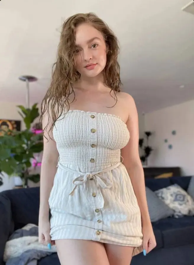 iglophfb (18) female from US - sexting partner