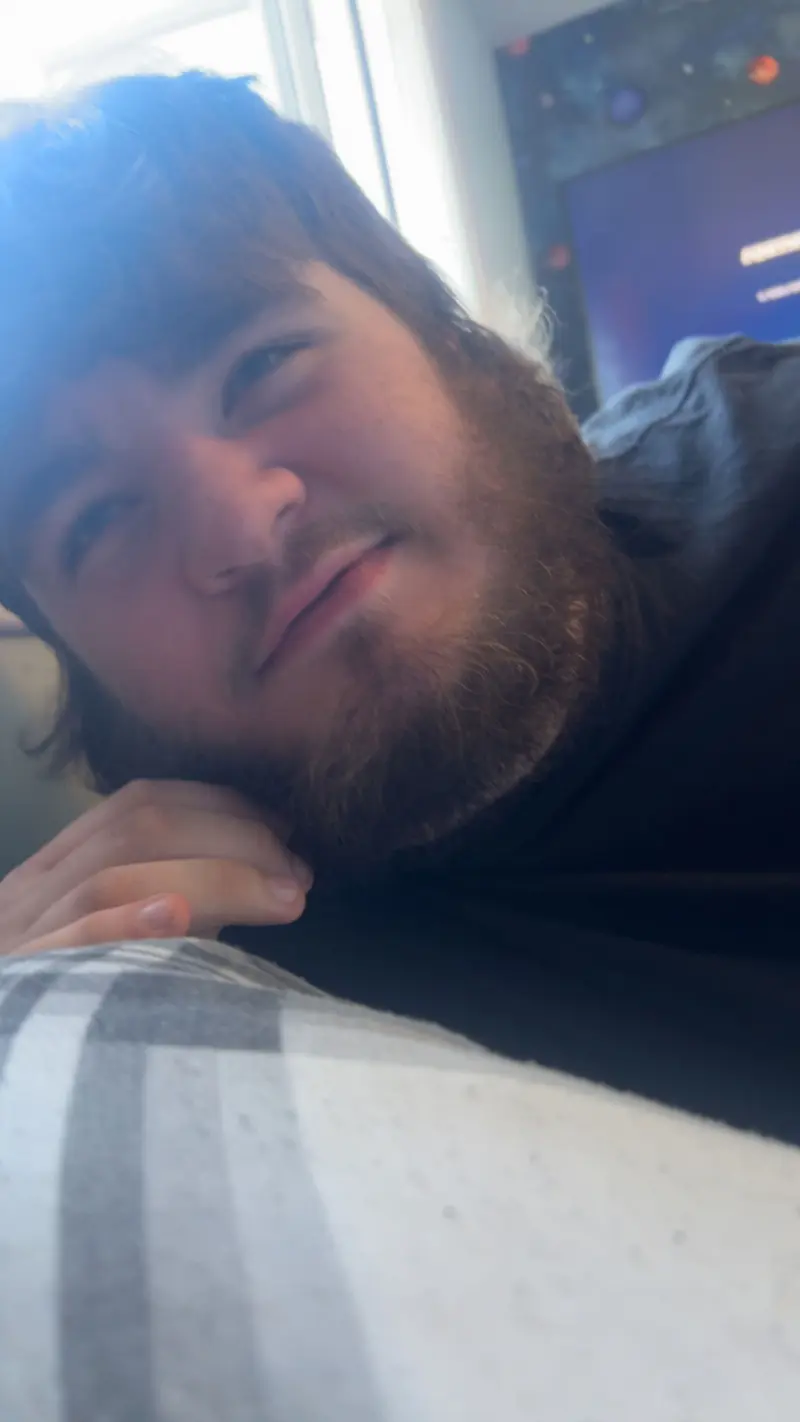 jackmulliner76 (18) male from GB - sexting partner