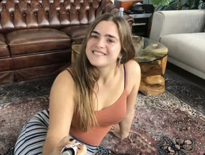 jalekui (18) female from US - sexting partner