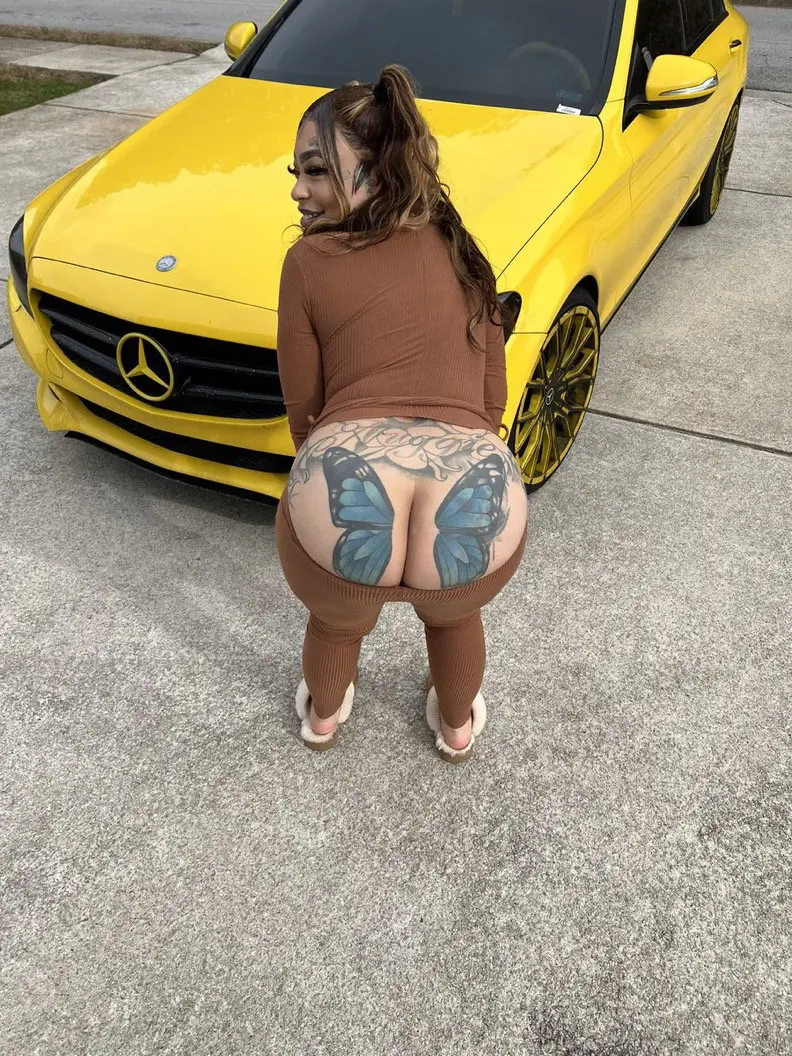 jargethut (18) female from US - sexting partner